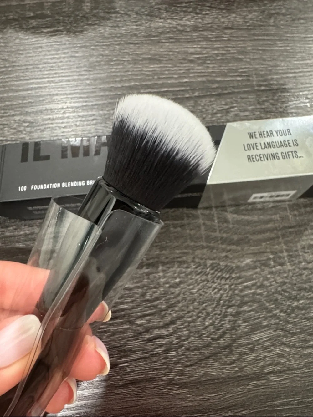 IL MAKIAGE Foundation Blending Brush 100
